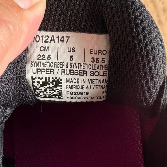 ASICS Women's GT-2000 7 Running Shoe Black/Skylight Size 5 - Picture 8 of 8